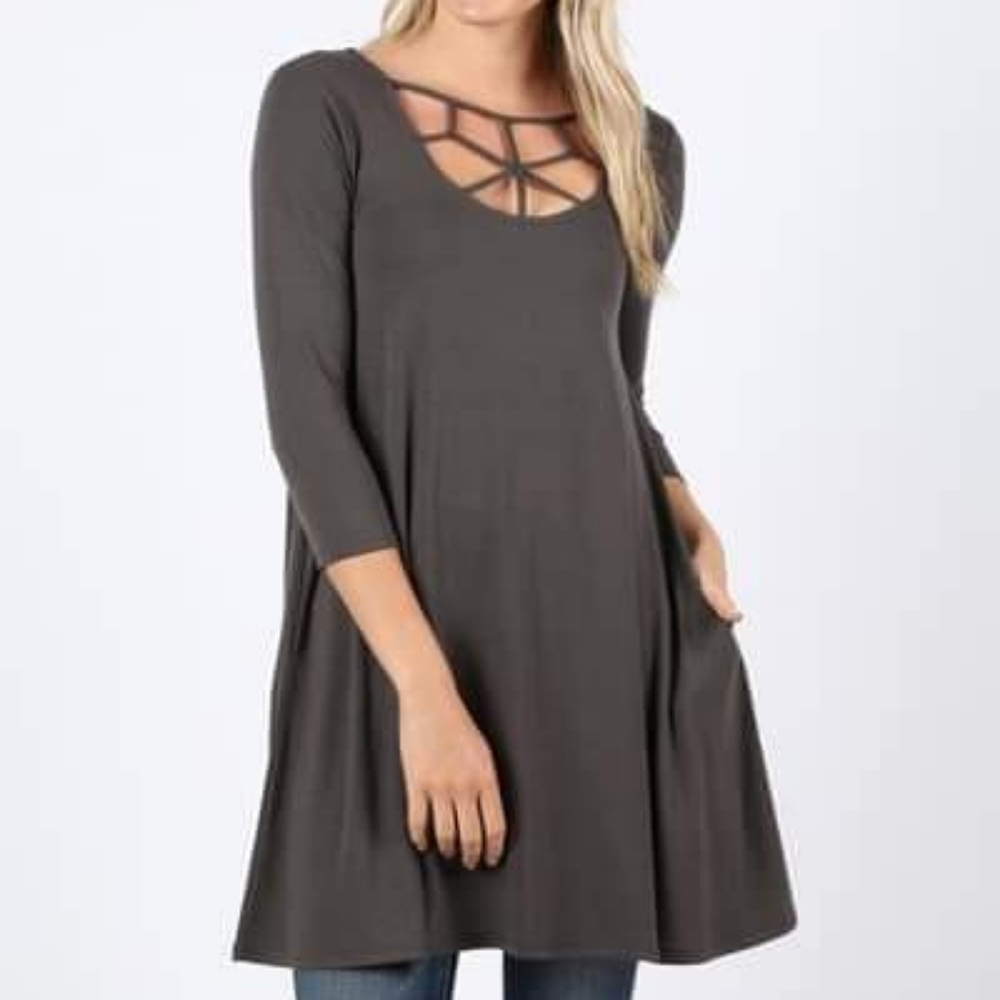Beautiful Criss Cross Neckline Top NWOT